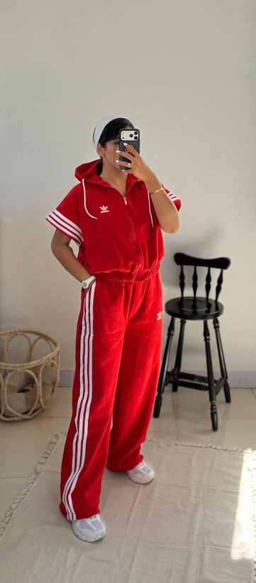 ست وست و شلوار داخل دورس2نخ کرکی adidas